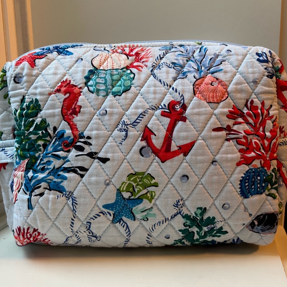 Large Vera Bradley Pouch